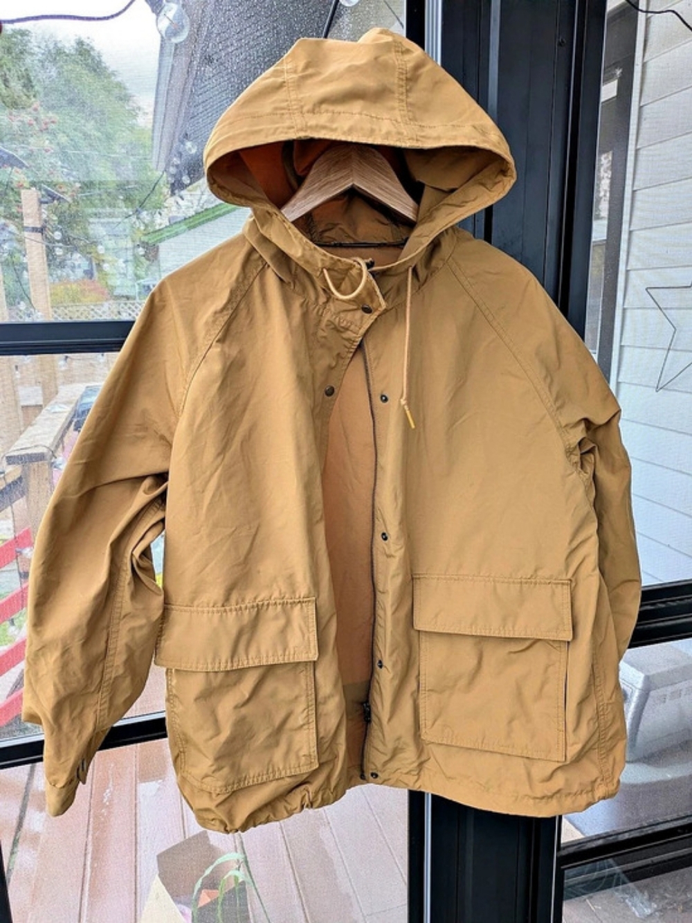 Uniqlo XL Hooded Utility Jacket In Dark Mustard